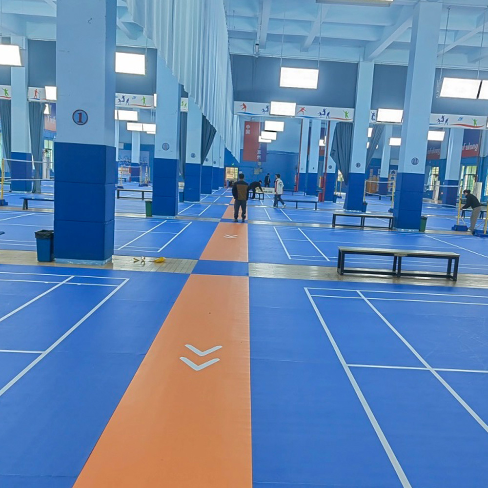 เสื่อสนามแบดมินตัน PVC ระดับมื - Badminton Club Logo บทวิจารณ์และราคา